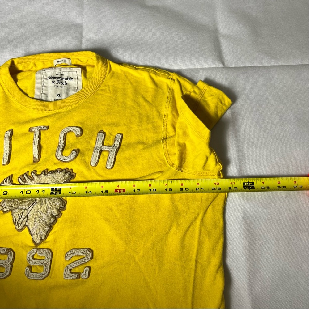 Abercrombie & Fitch Yellow Graphic Tee - Picture 9 of 9